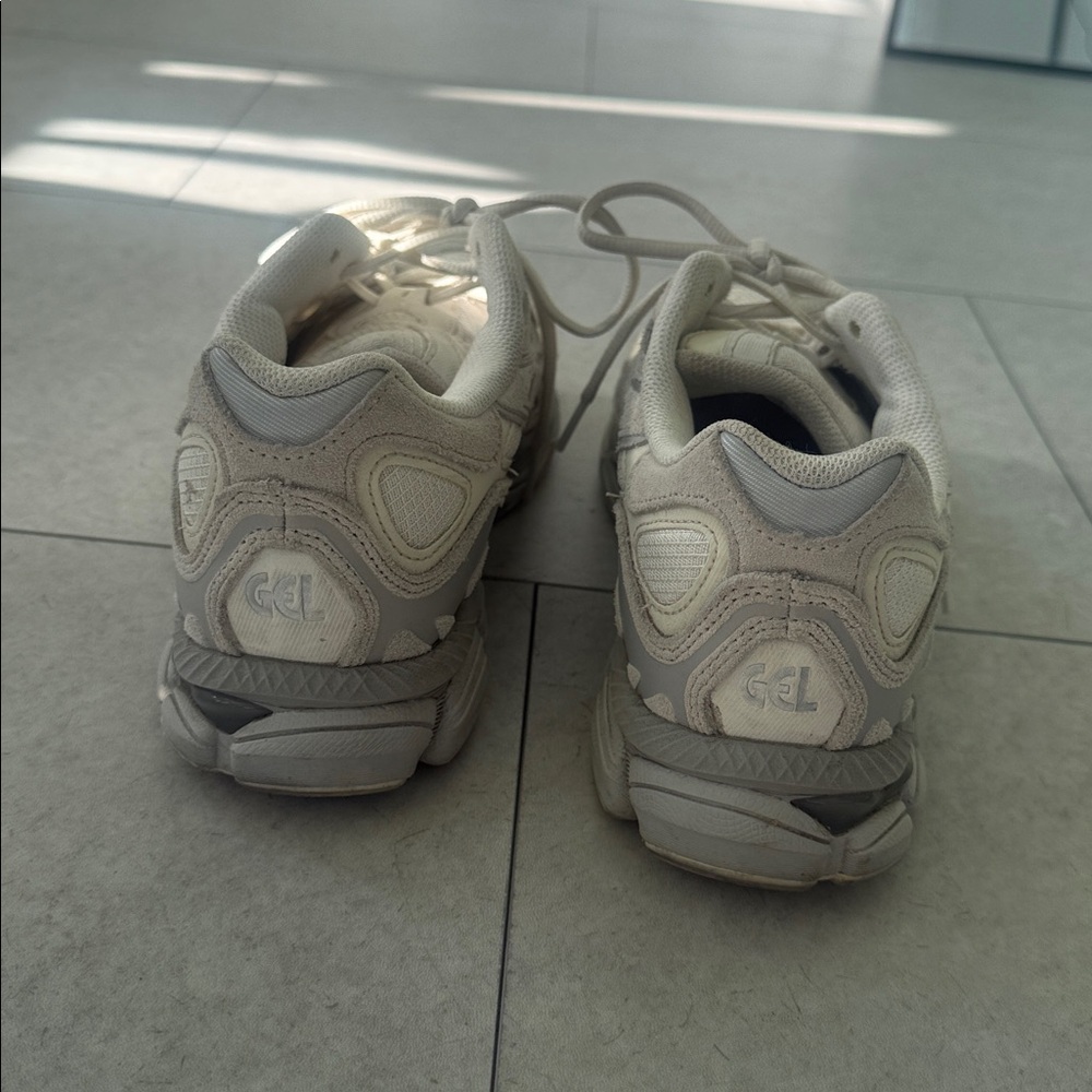 ASICS Off-White and Light Gray Running Sneakers - Picture 4 of 6